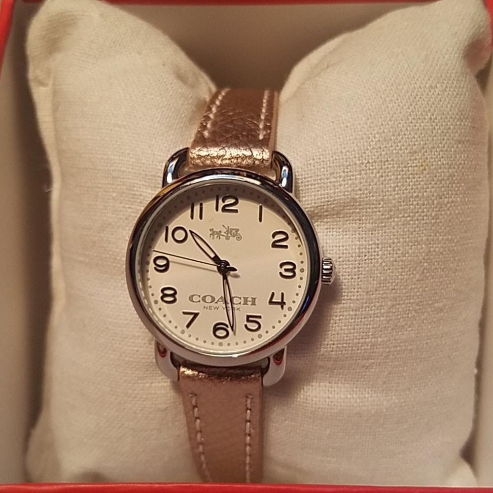 Coach Watch - Picture 2 of 4